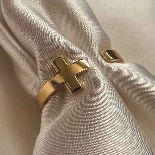 Timeless Gold Cross Ring