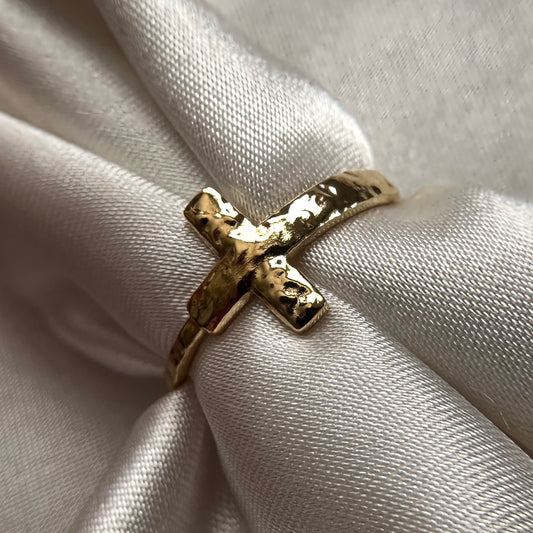 Hammered Cross Ring - Gold