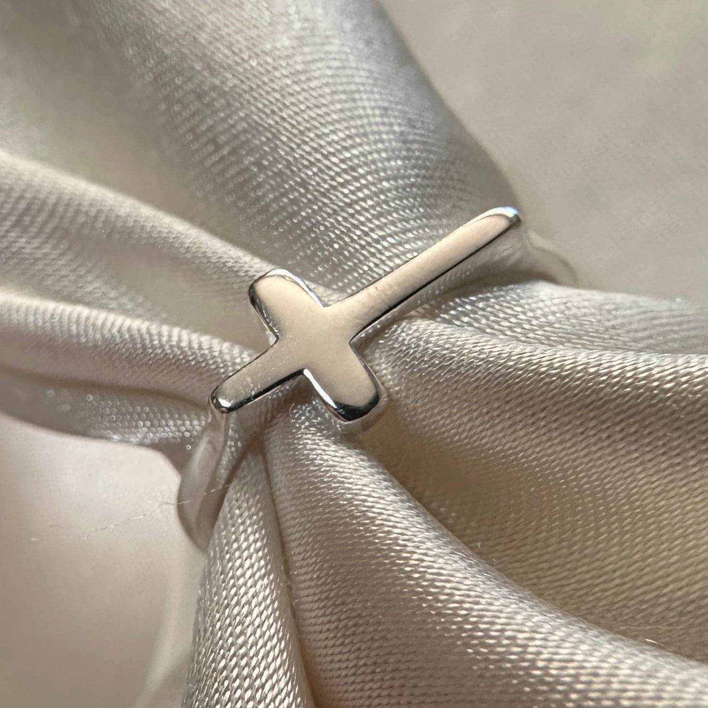 Simplicity Cross Ring